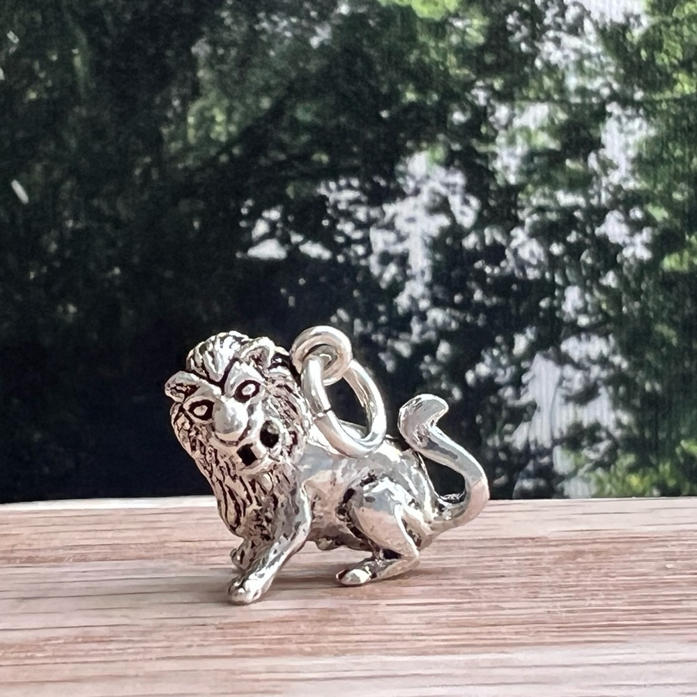 Lion Charm Pendant – Vintage Sterling Silver 925 – NOS